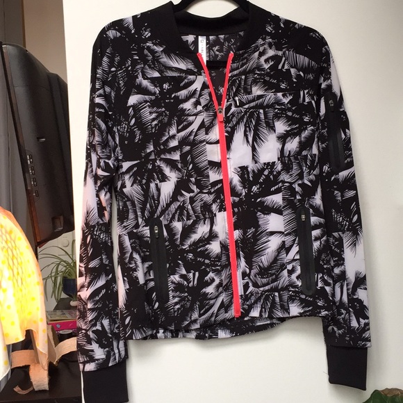 Fabletics tropical jacket - Picture 1 of 5